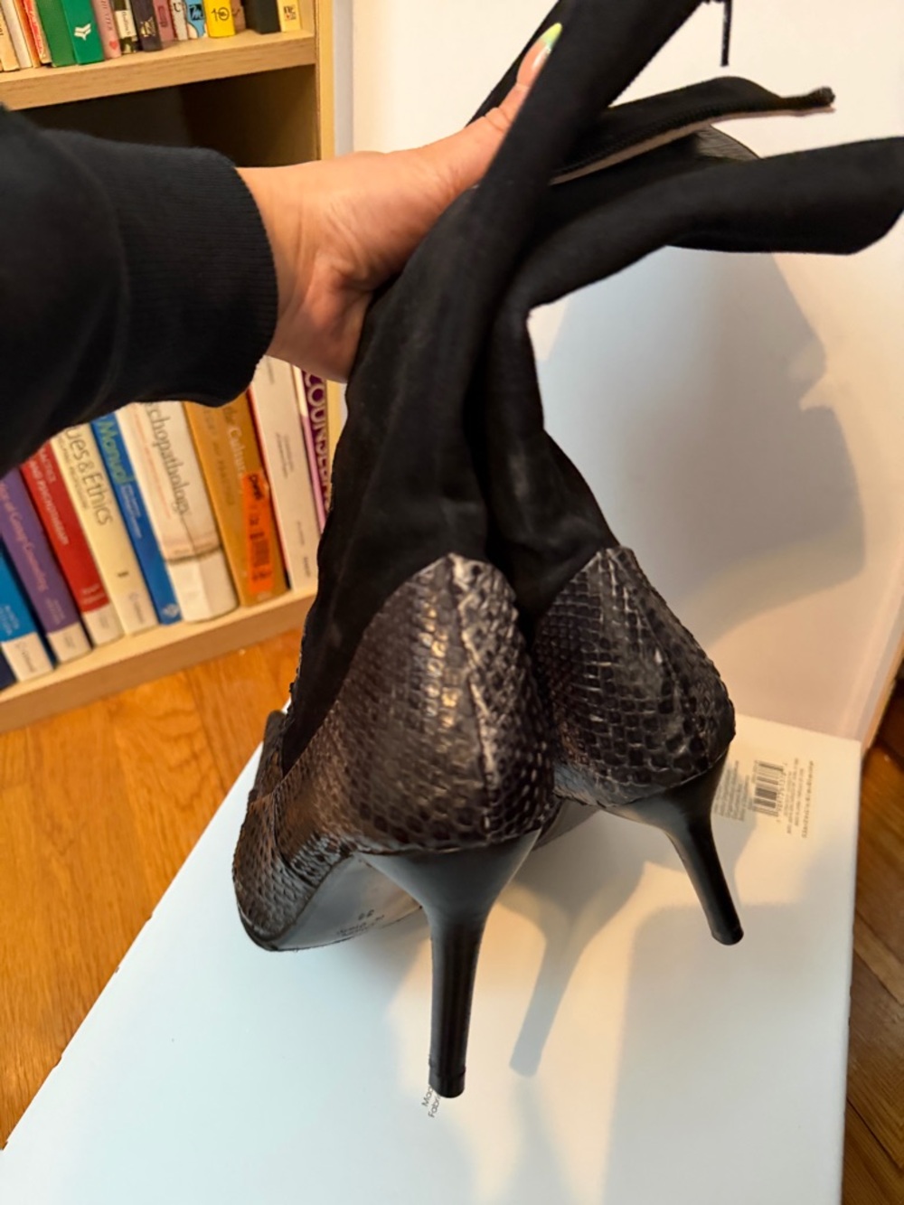Vintage Italian python and suede Stiletto Boots - Picture 3 of 14